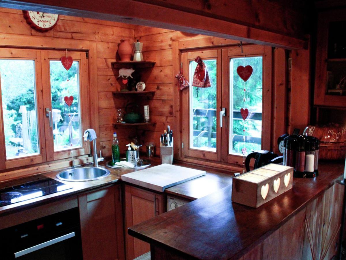Cosy Chalet With Private Sauna In Bousseviller ห้อง รูปภาพ